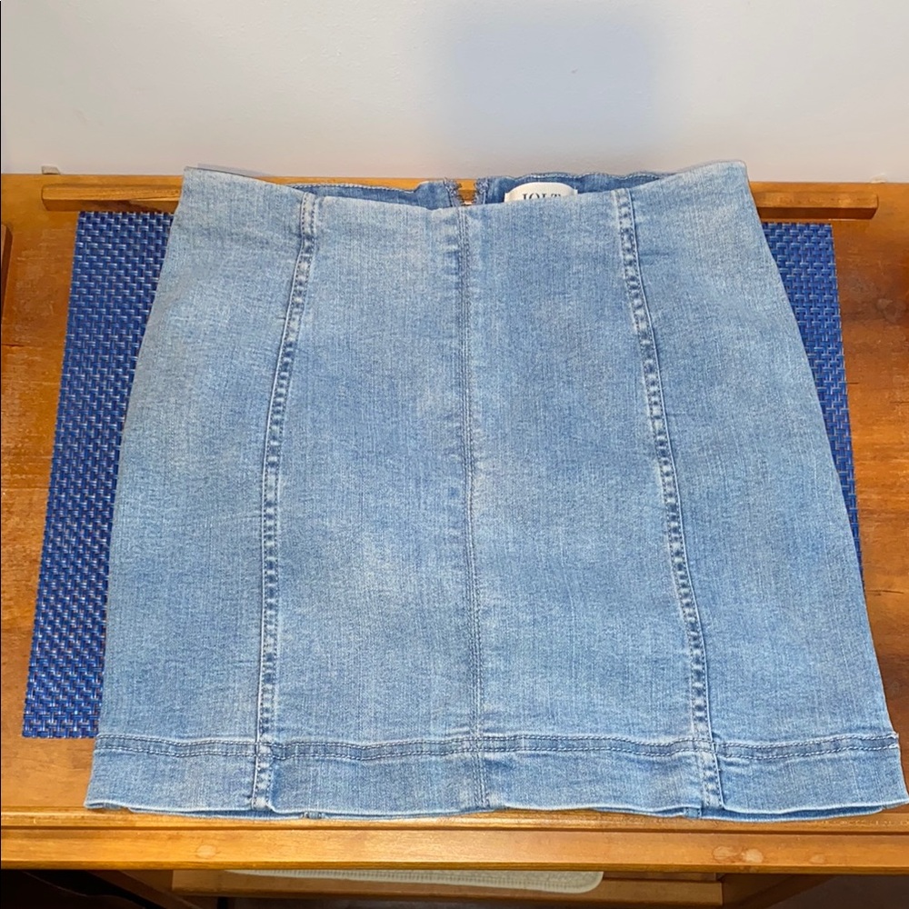 Jolt stretch denim mini skirt, matches everything! Sz. 5/27 light blue